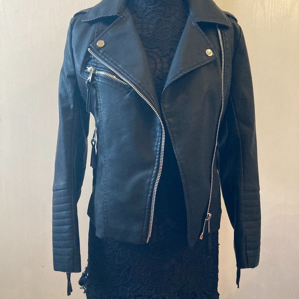 Philomena Petti Ladies Black Faux Leather Motorcycle Jacket Women's Size S